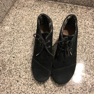 Toms booties black